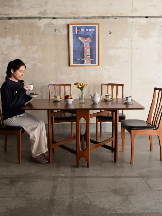 アンティークのゲートレッグテーブル