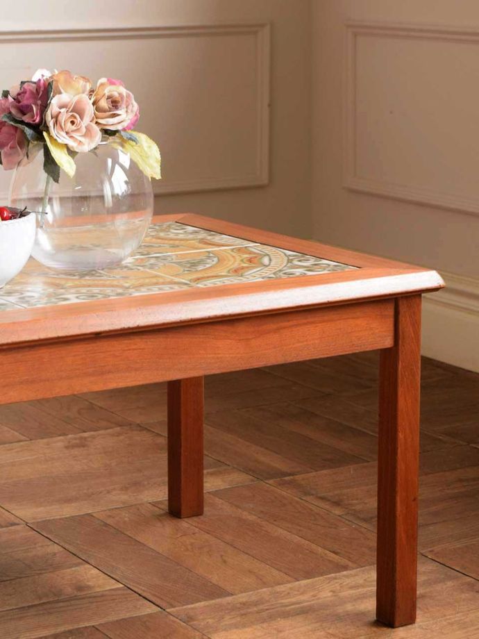 ビンテージテーブルのデザイン