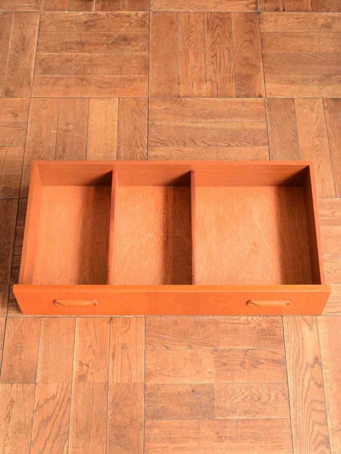 フレスコのサイドボードの引き出し