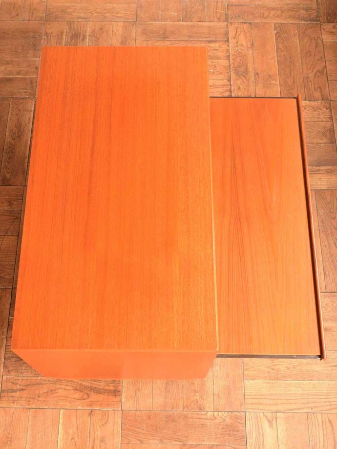 G-planのビンテージ家具の天板