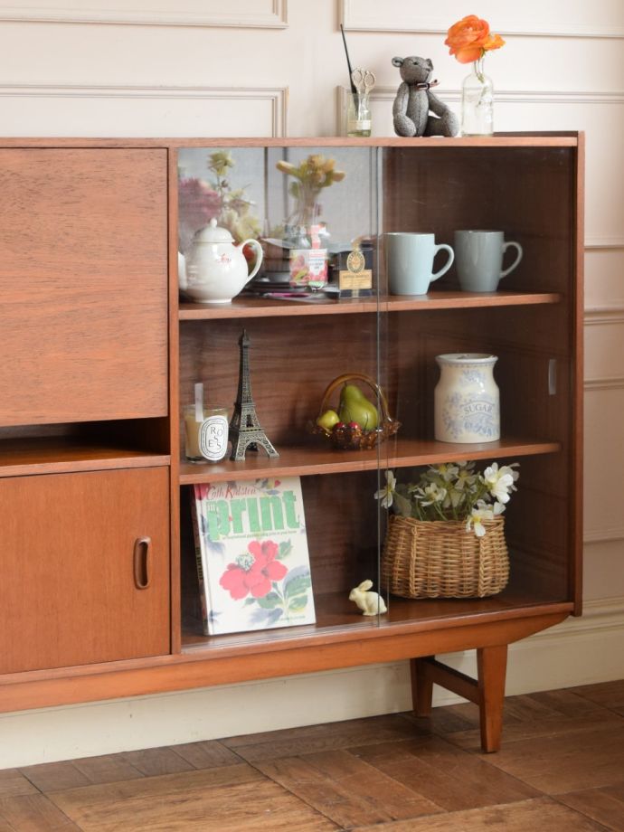 ビンテージキャビネットの扉