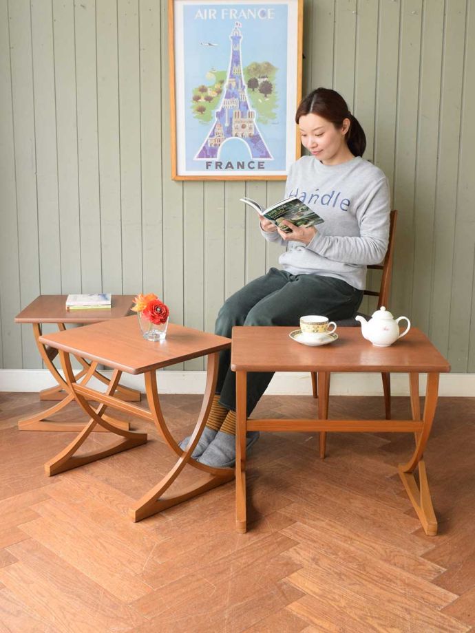 北欧スタイルのおしゃれなネストテーブル