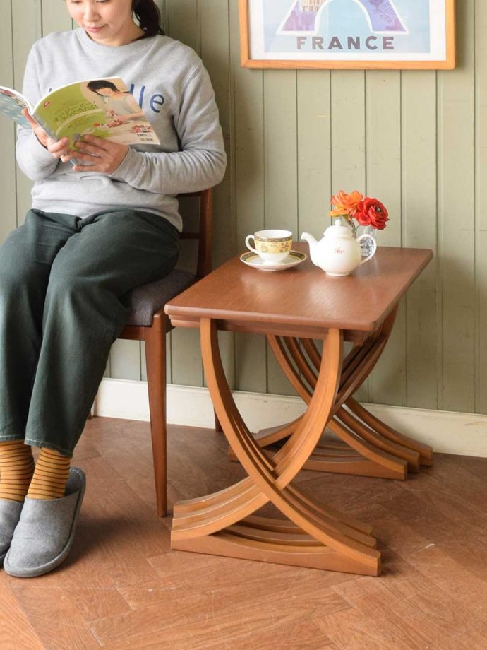 北欧スタイルのビンテージテーブル