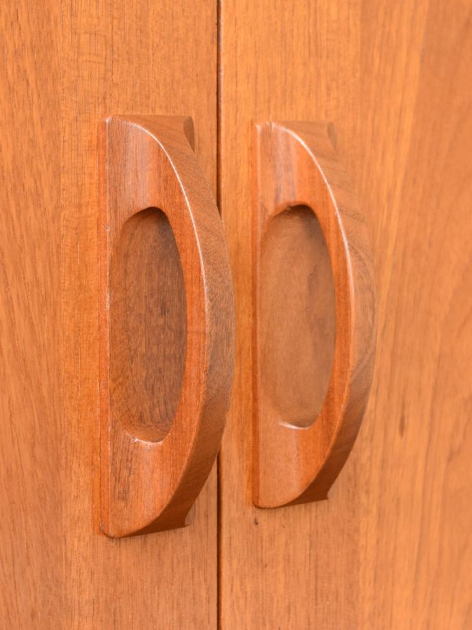 ビンテージ家具の木目