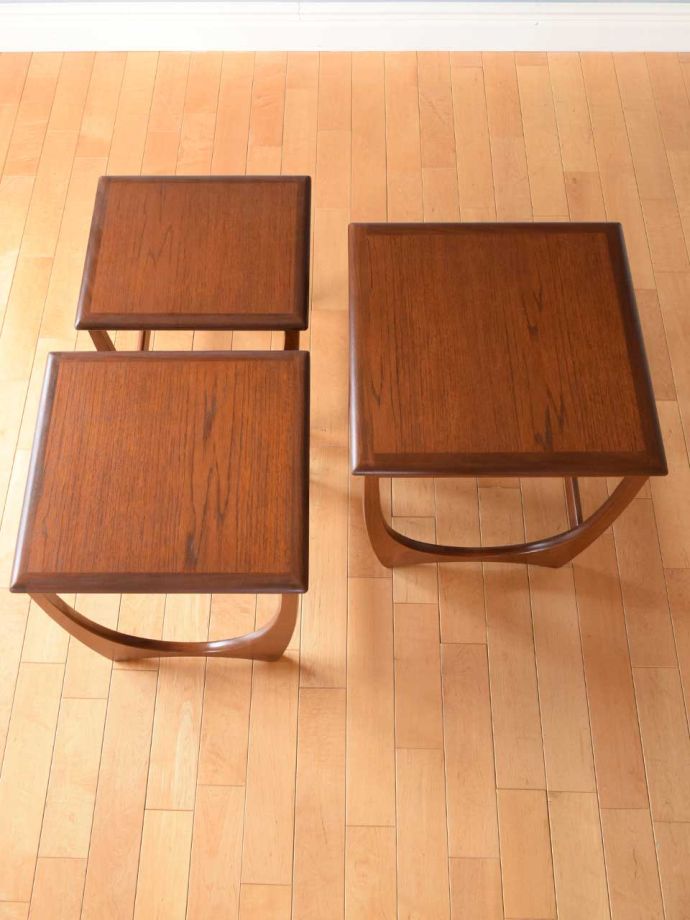 G-PLANのネストテーブルの天板