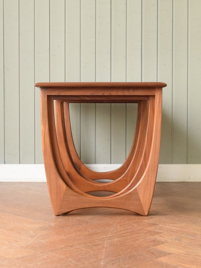 G-PLANのテーブルの側面