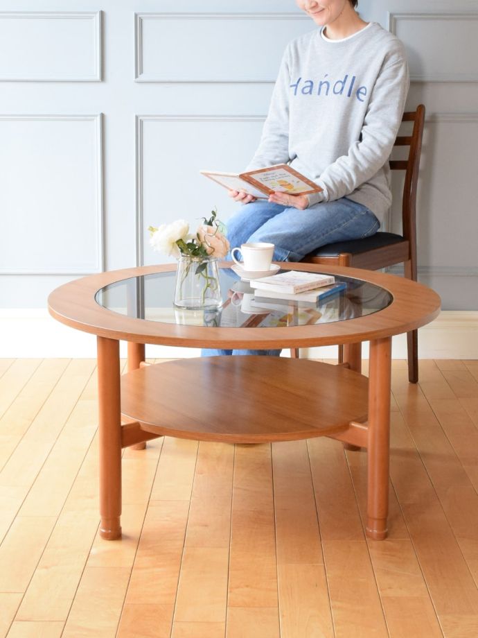 Schreiber社のコーヒーテーブル、イギリスから届いたガラス天板が使い