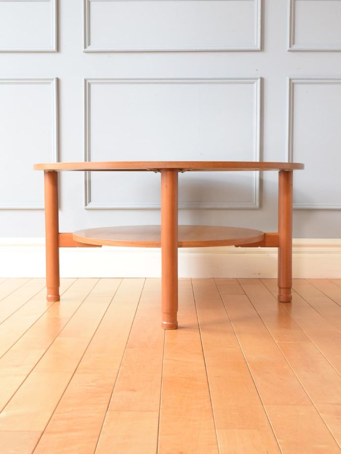 Schreiber社のコーヒーテーブル、イギリスから届いたガラス天板が使い