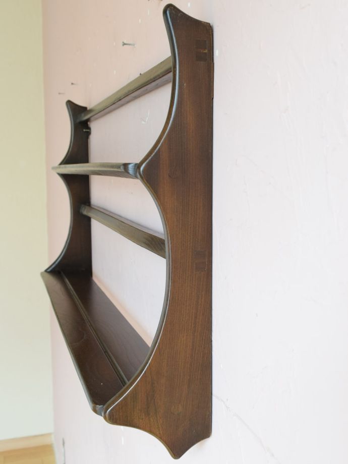 シェルフの側面