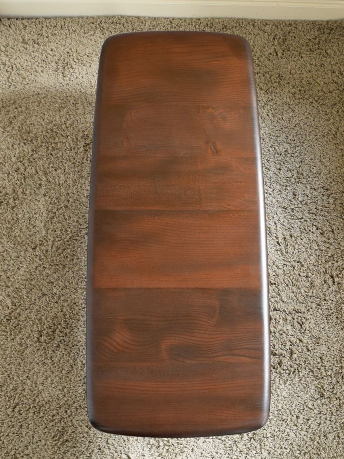 アンティークのテーブルの天板