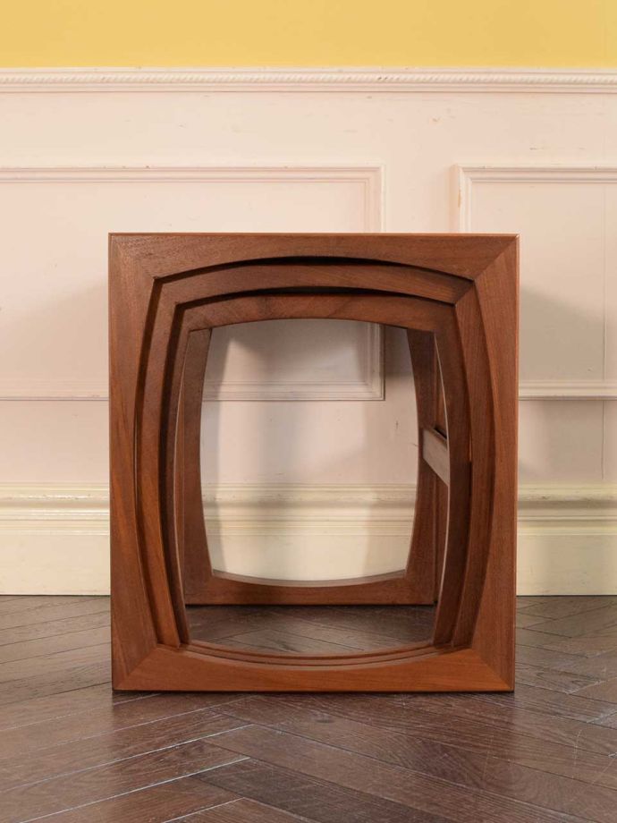 G-PLANのテーブルの側面