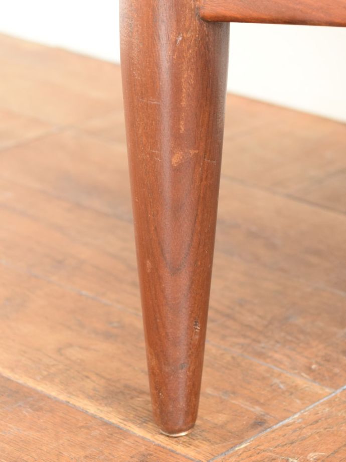 ビンテージ家具の脚