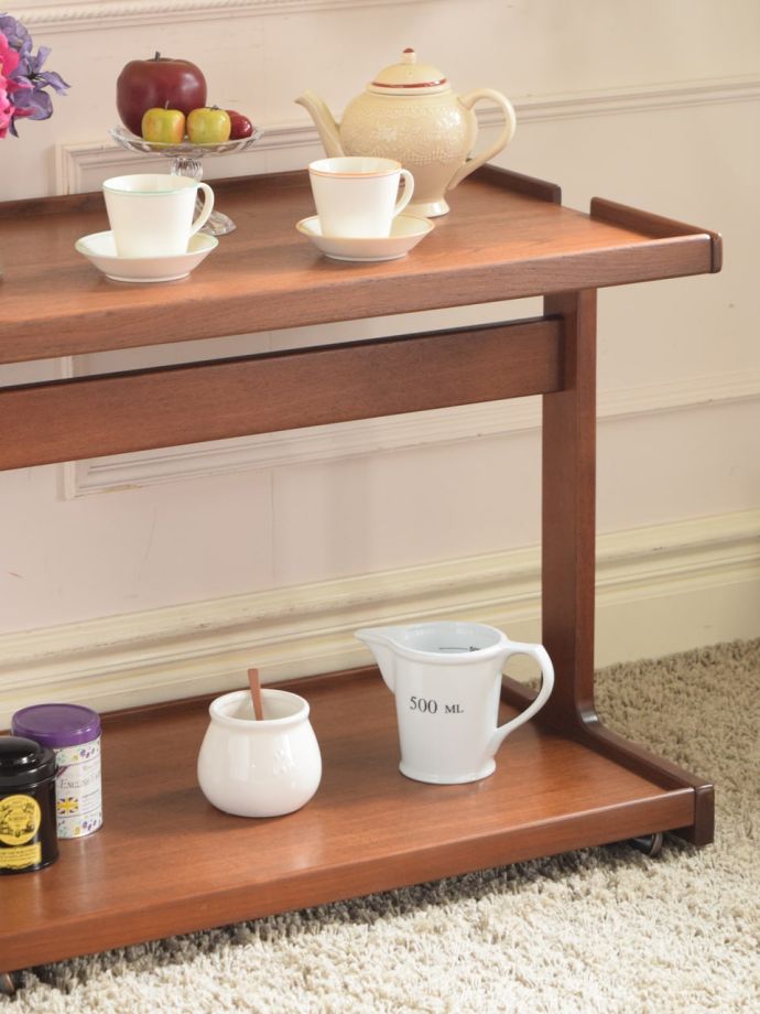 おしゃれなビンテージワゴン