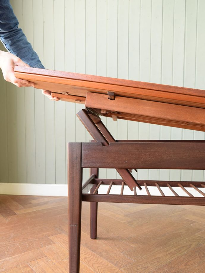 高さの変わるテーブル