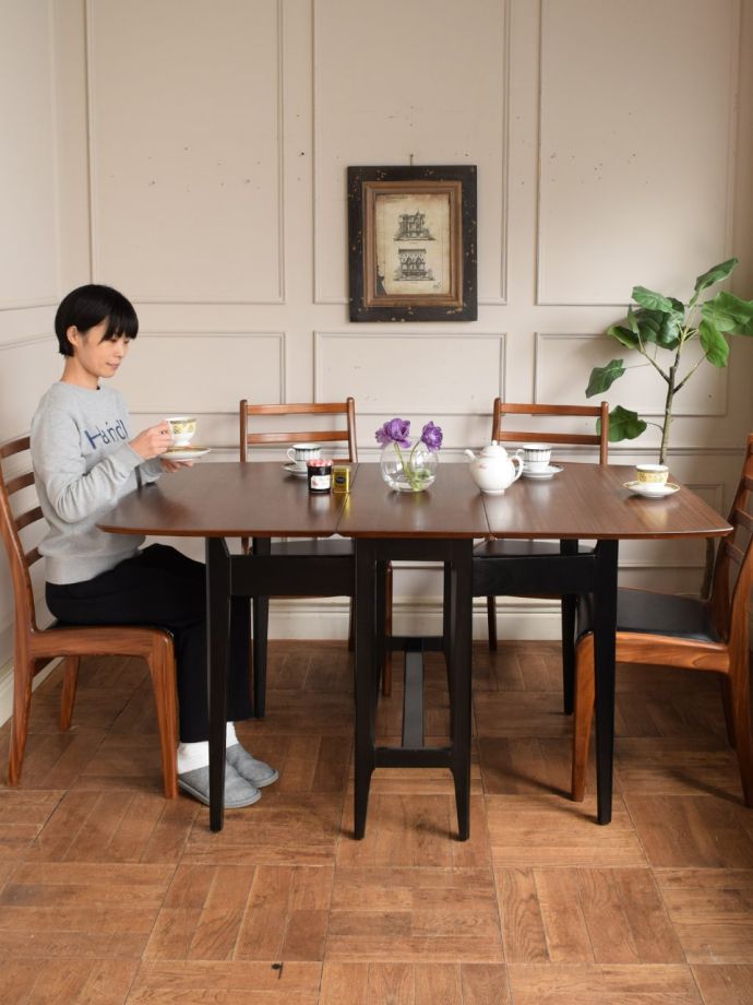 アンティークのゲートレッグテーブル