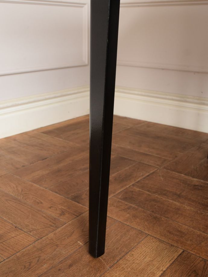 伸長式テーブルの脚