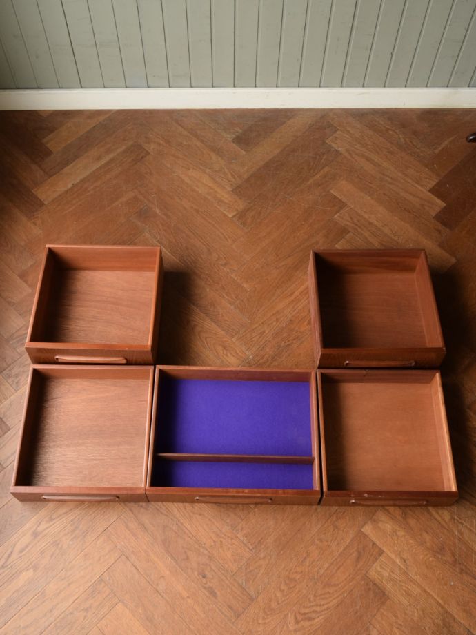 フレスコのドレッサーの引き出し