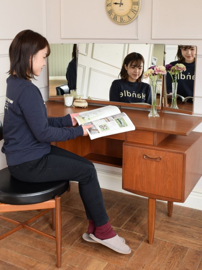 G-PLAN社のビンテージ家具、北欧スタイルの三面鏡ドレッサー（鏡台）(x