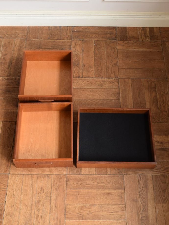 フレスコのドレッサーの引き出し