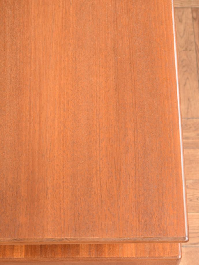 ビンテージドレッサーの天板