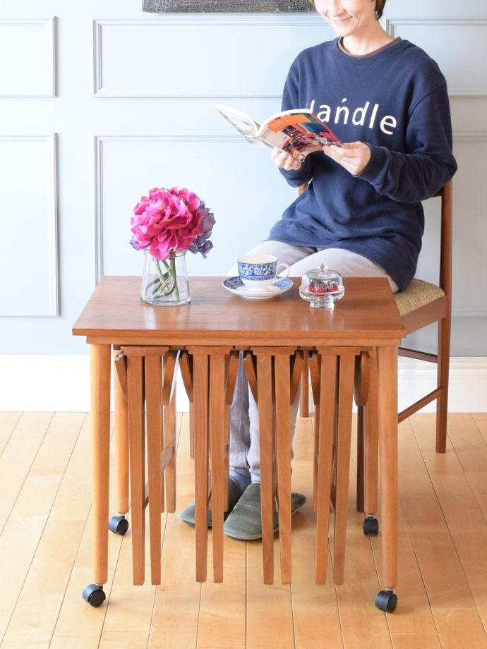 北欧スタイルのおしゃれなネストテーブル