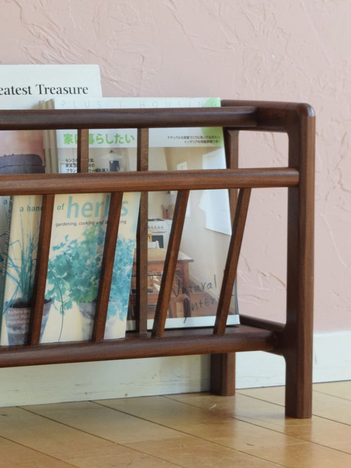 おしゃれなマガジンラックの収納量