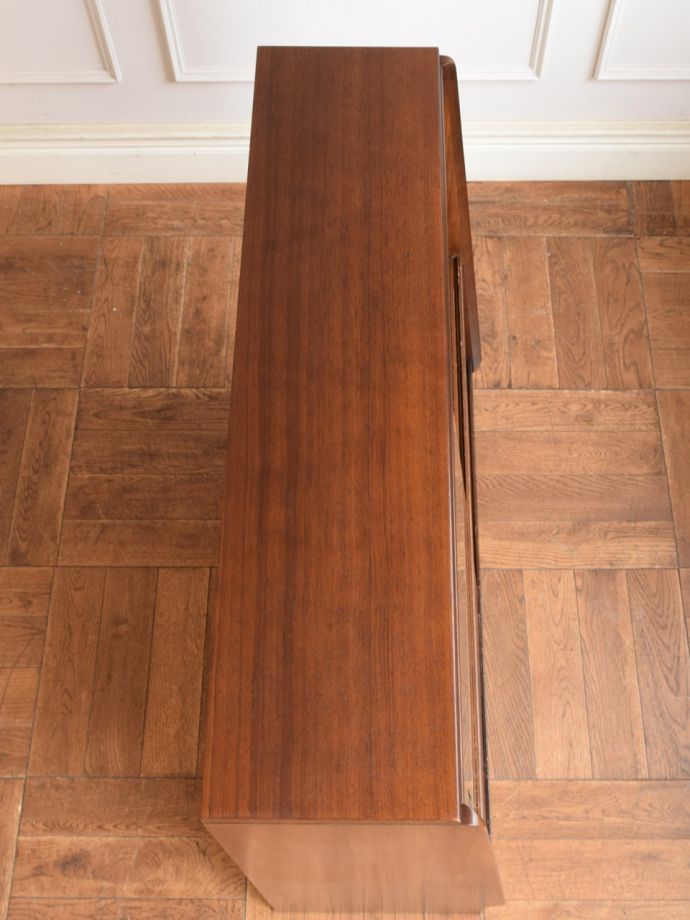 北欧キャビネットの天板