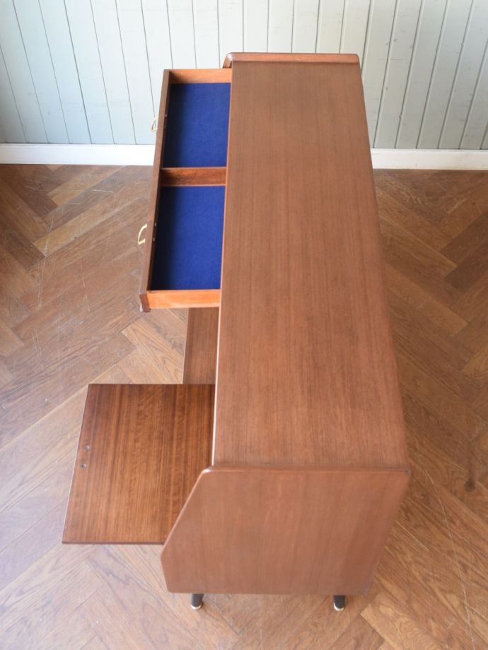 G-planのビンテージ家具の天板