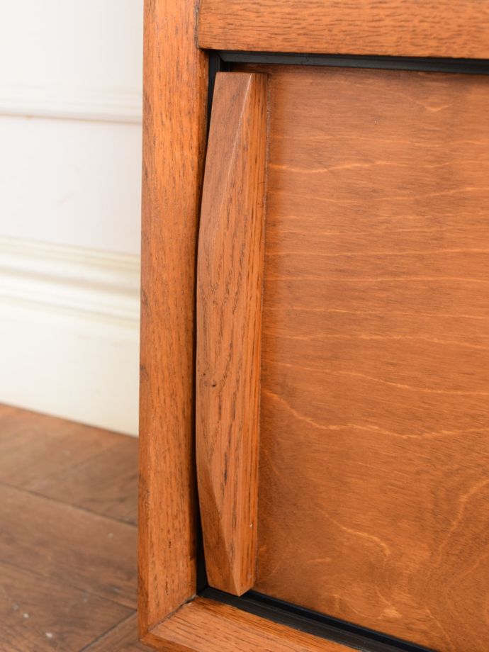 ビンテージキャビネットの取っ手