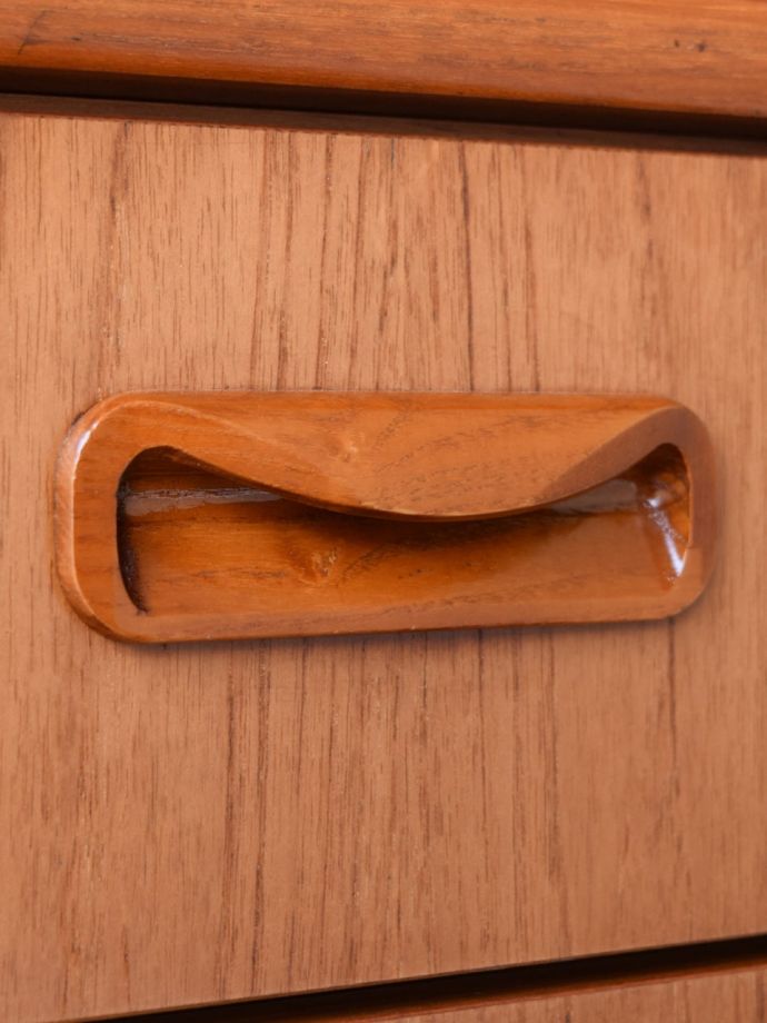 ビンテージキャビネットの取っ手