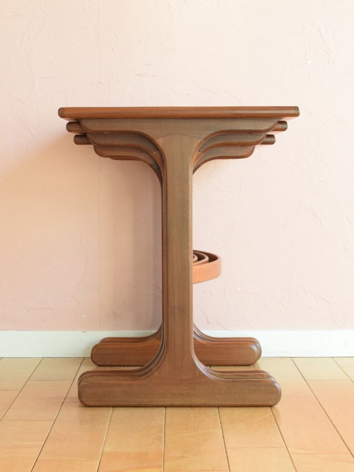 G-PLANのテーブルの側面