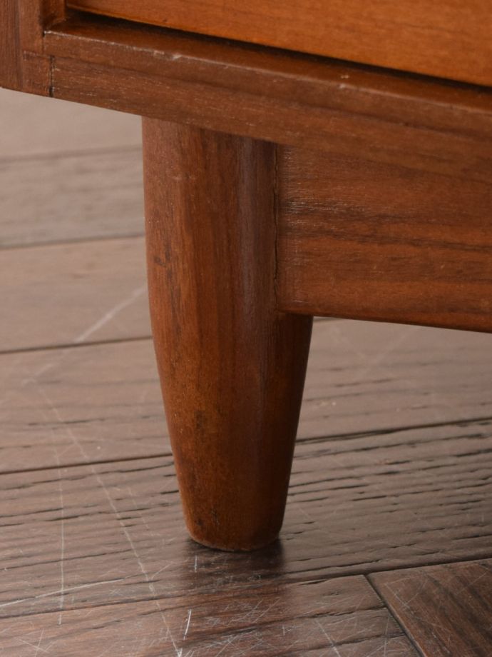 ビンテージチェストの脚