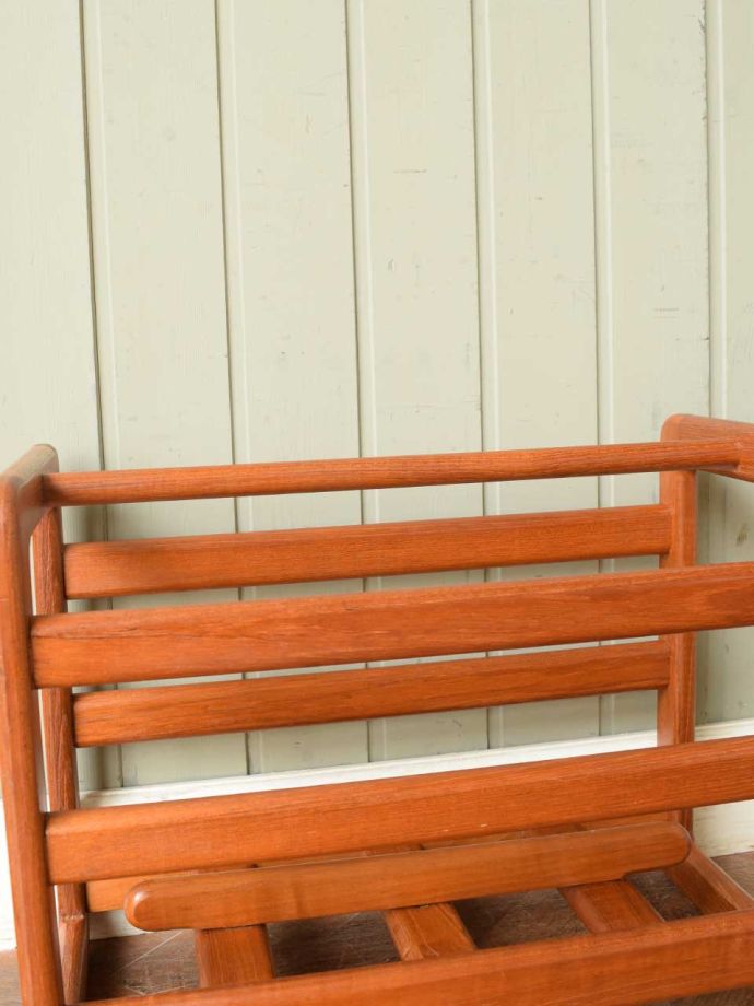 マガジンラックの持ち手