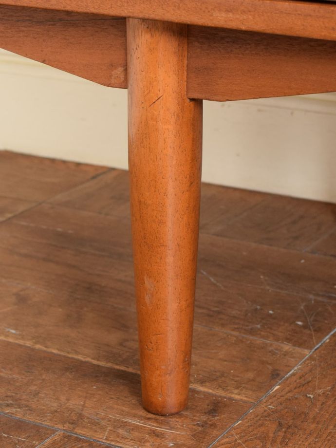 ビンテージ家具の脚