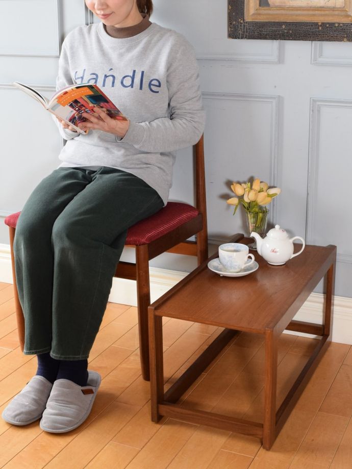 北欧スタイルのビンテージテーブル