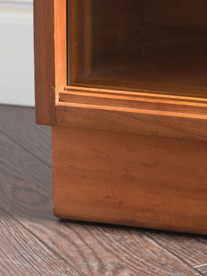 ビンテージ家具の脚