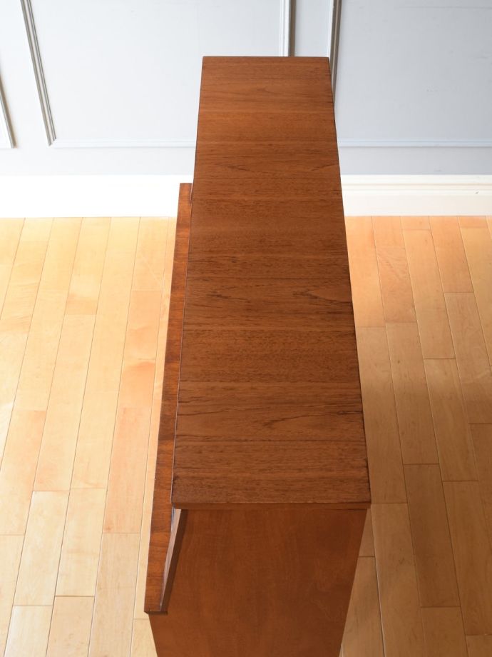 北欧キャビネットの天板