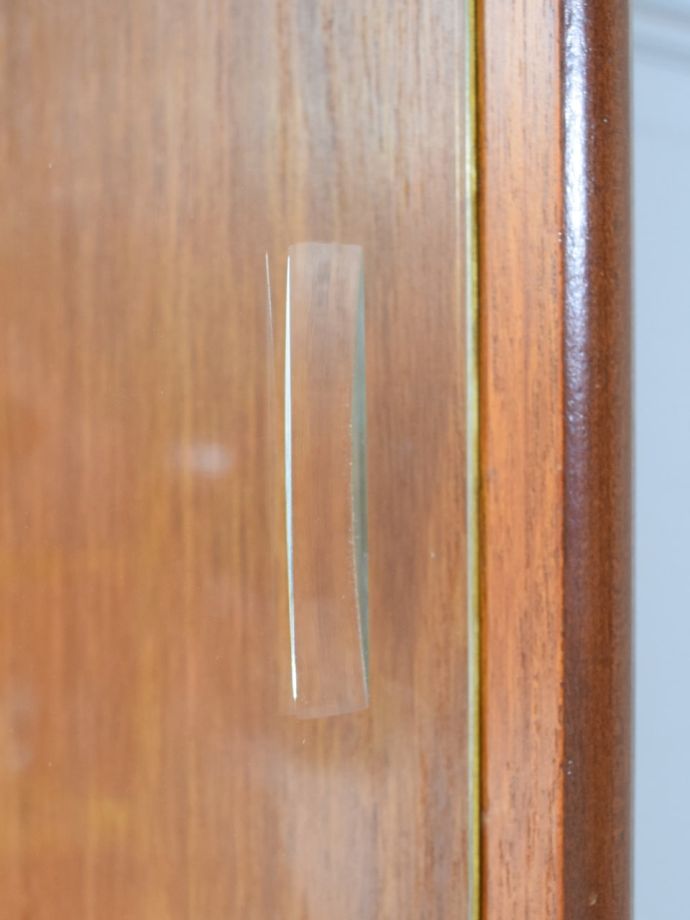 ガラス扉の取っ手