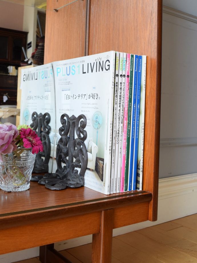 収納たっぷりのキャビネット