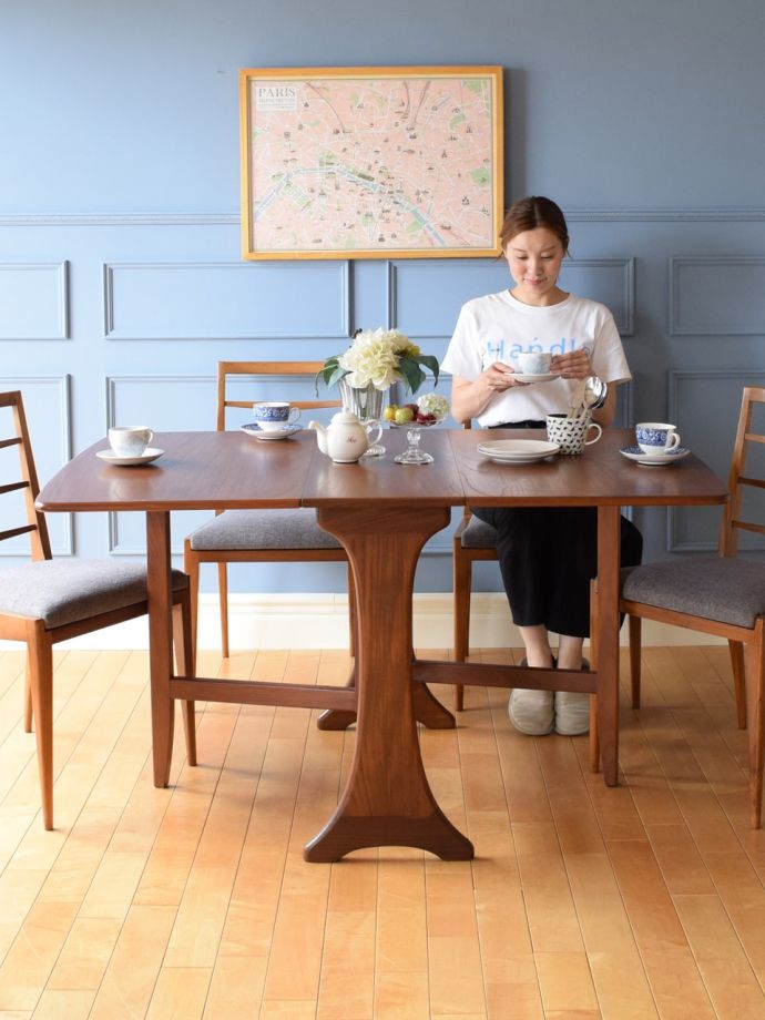 G-PLANのおしゃれなテーブル