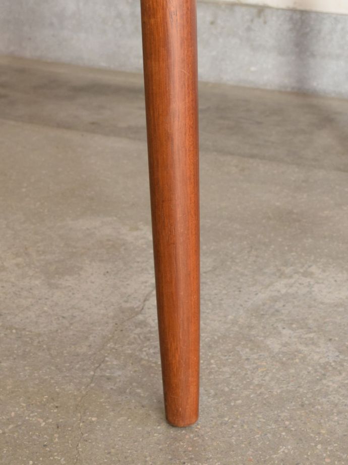 アンティーク家具の脚