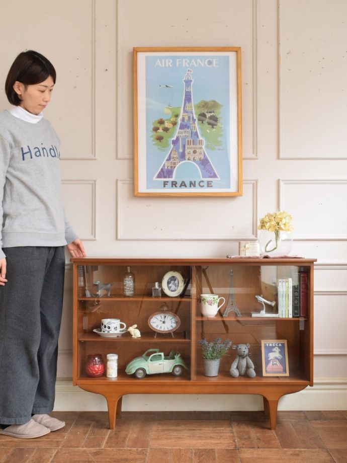 北欧スタイルのビンテージキャビネット