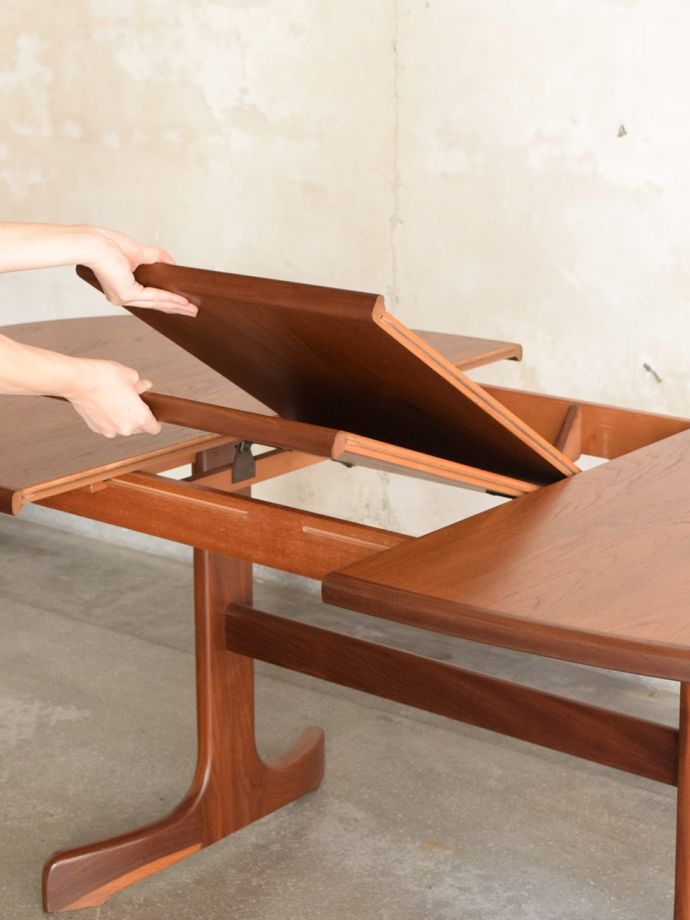 伸長式テーブルのサイズ変更方法