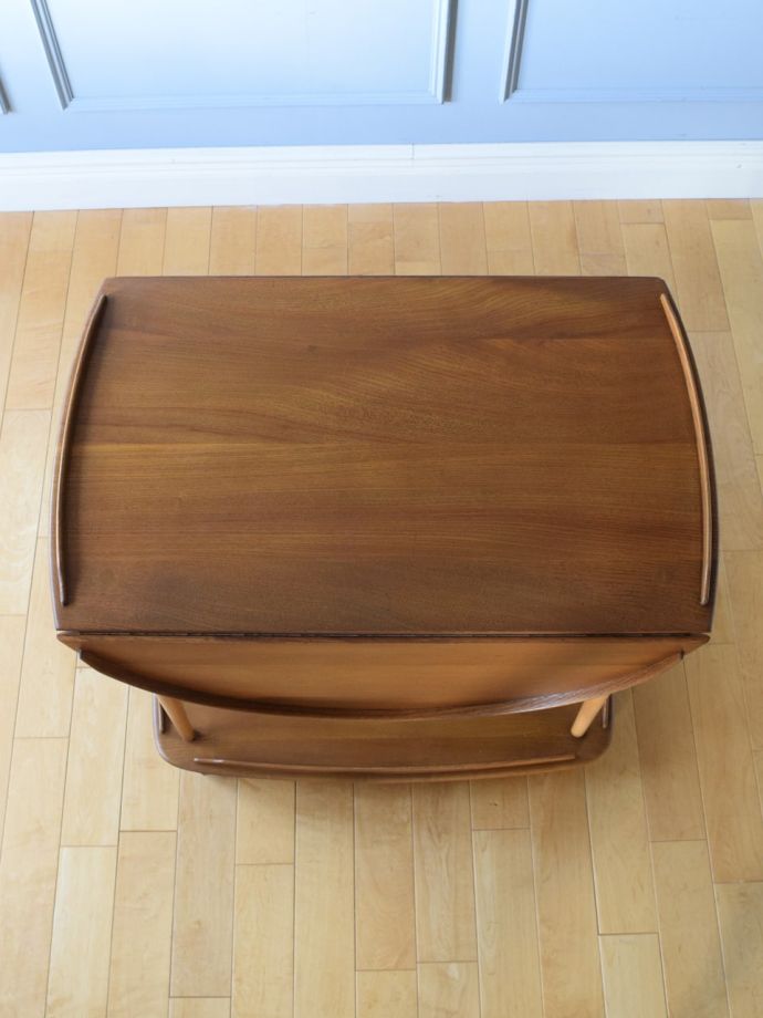 アーコールのワゴンの天板