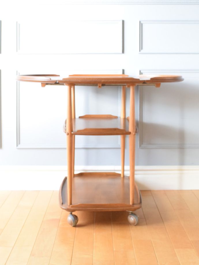 伸張式のアーコールワゴン