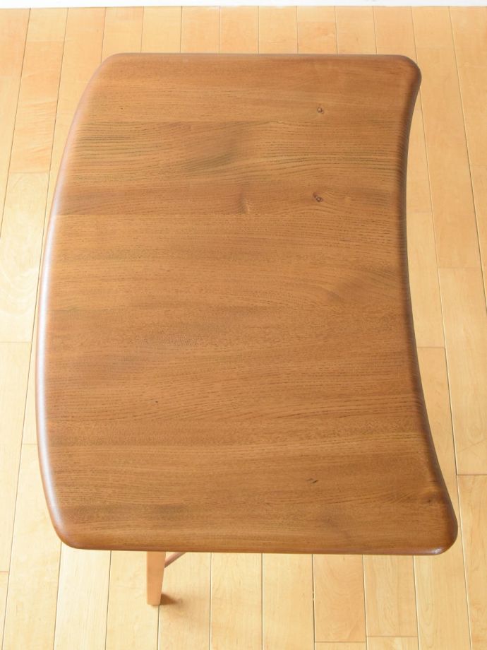 アーコールテーブルの天板