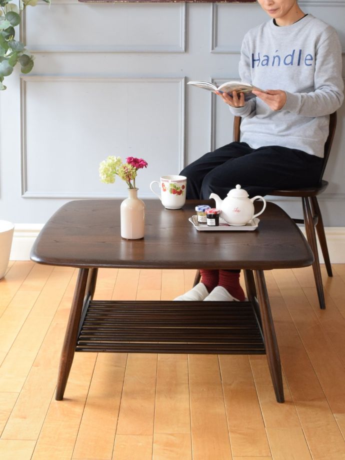 アーコールのコーヒーテーブル