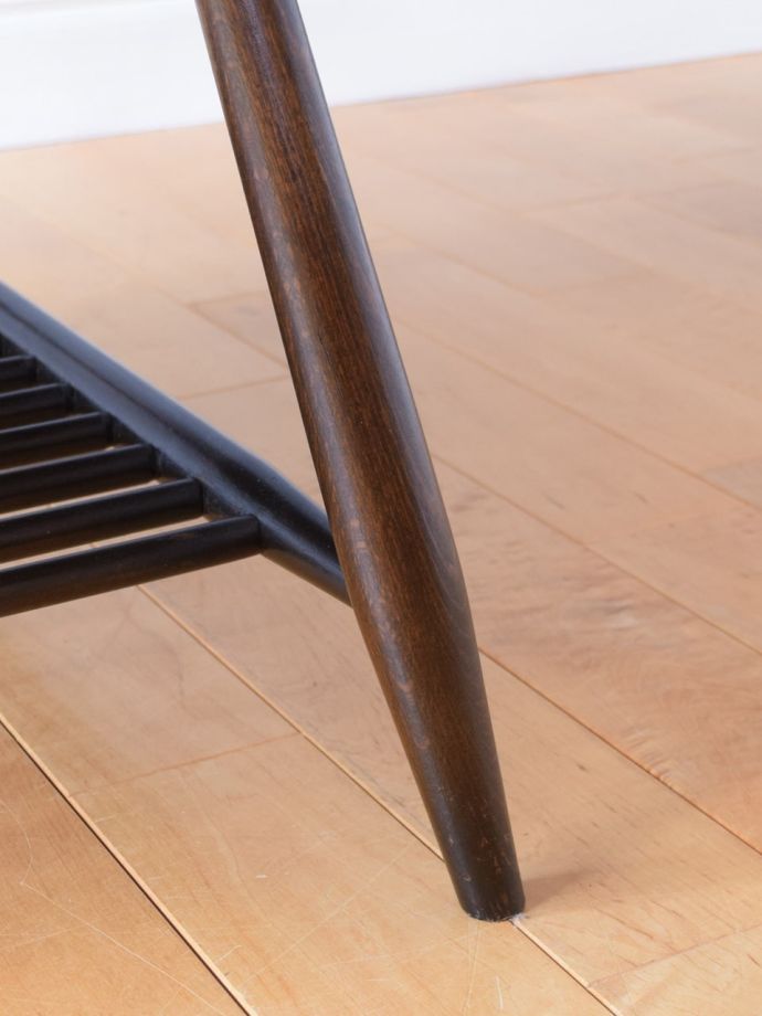 アーコールの家具の脚