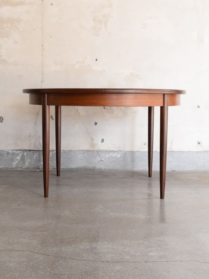 G-PLANのテーブルの側面