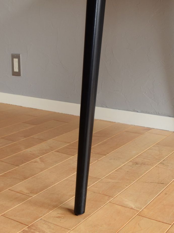 伸長式テーブルの脚